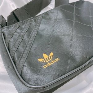 Adidas original crossbody bag mini airliner